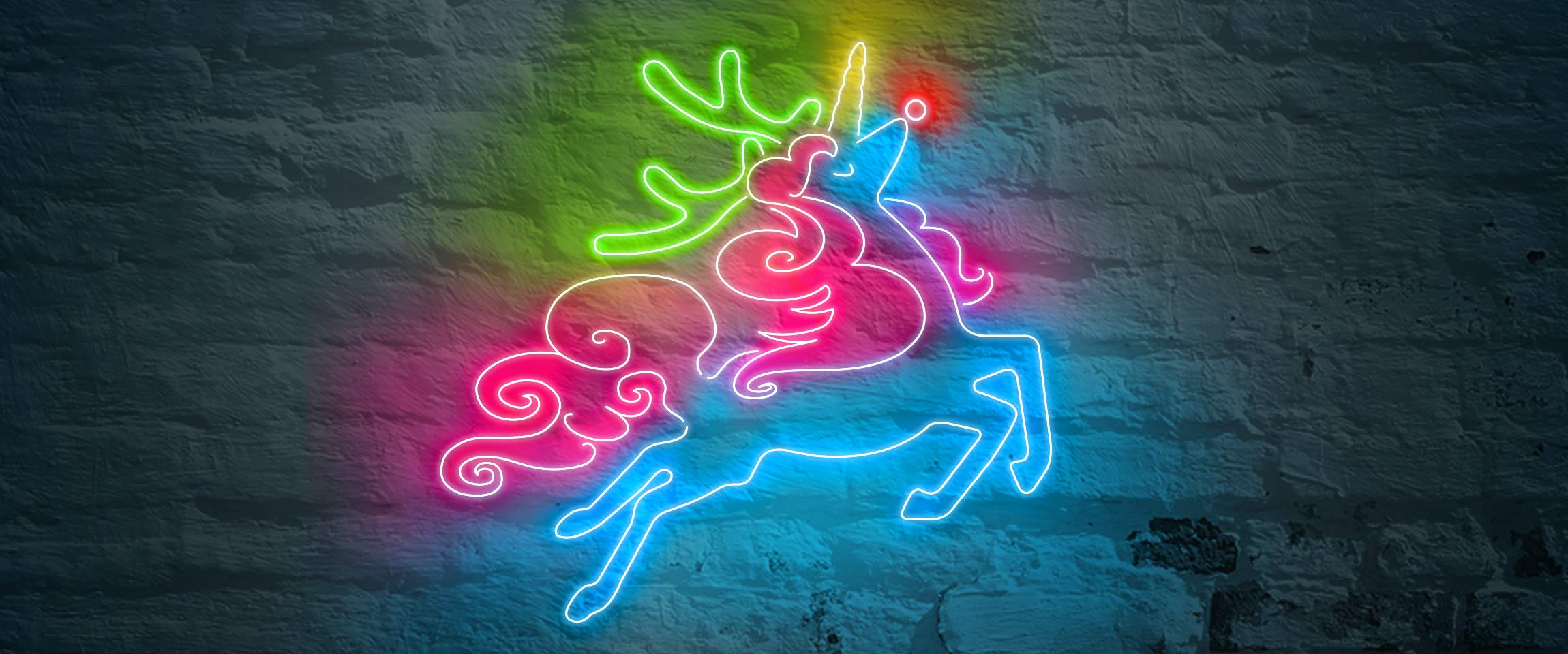 Unicorn Reindeer PLANETROMEO Gay Christmas Rudolph Drag Queen