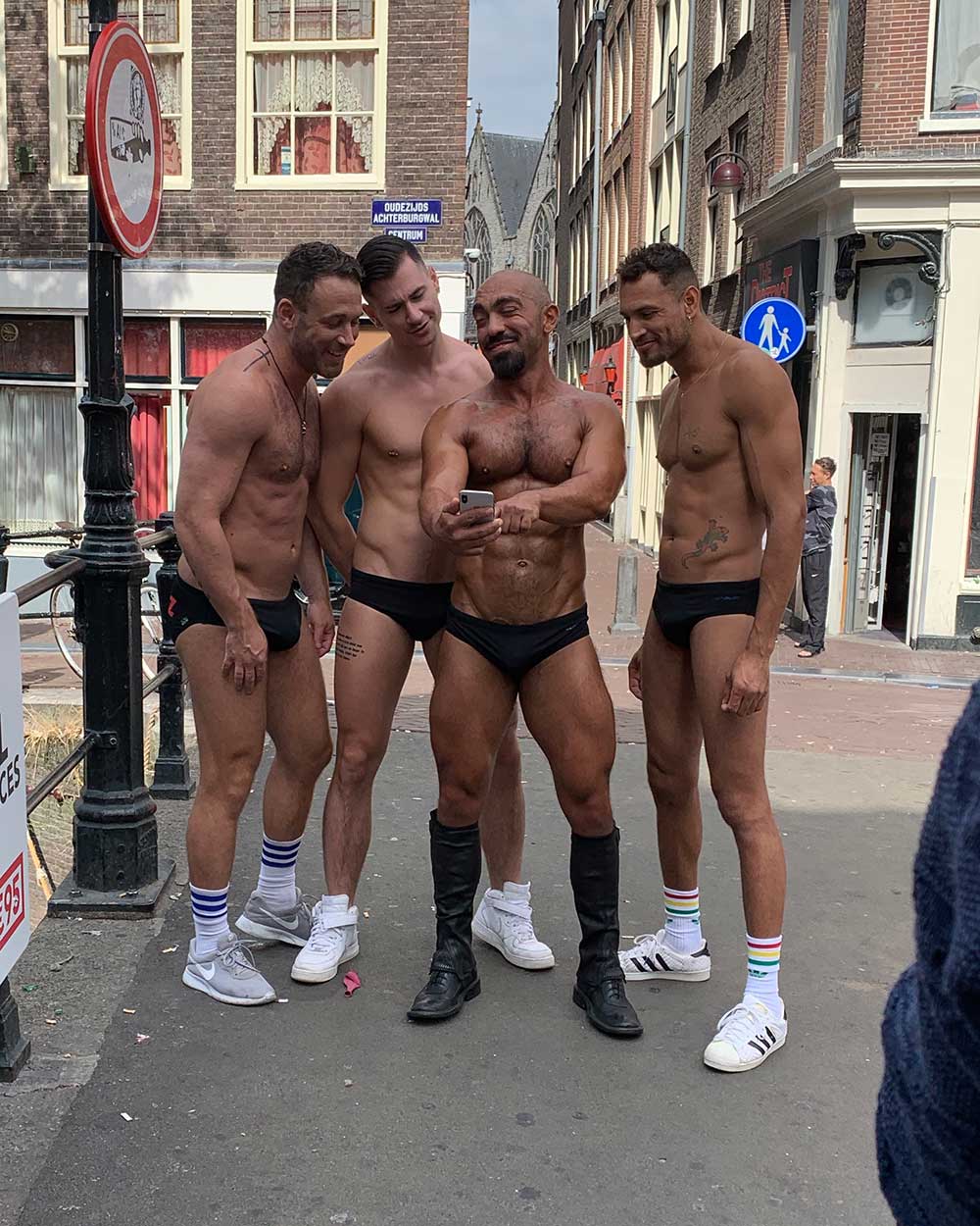 HUNQZ PRIDE AMSTERDAM